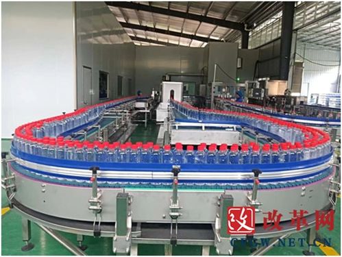 多彩貴州水 高原鶴鄉(xiāng)富鍶水讓威寧草海高原半程馬拉松參賽健兒活力倍增