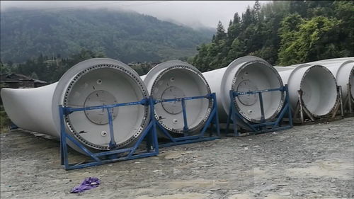 貴州山區里,看到的龐然大物,以后的青山綠水要仰仗它