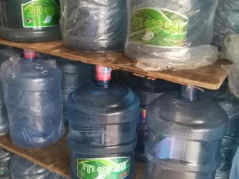 圖 正品怡樂山泉水采用帽峰山弱堿性水源高科技除菌封裝五加侖桶裝水 廣州生活配送