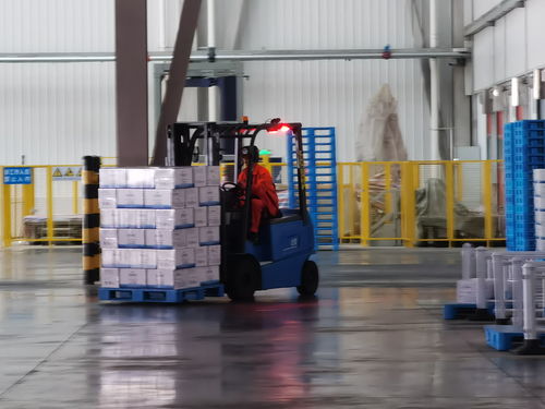 貴州弱堿水設備 世界領先的弱堿偏硅酸天然礦泉水資源